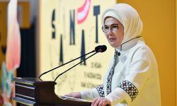 Emine Erdoğan, Rami Çocuk ve Sanat Bienali'nin açılışına katıldı