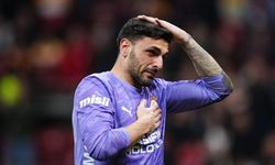 Günay Güvenç'e önce tepki sonra alkış! Hüngür hüngür ağladı