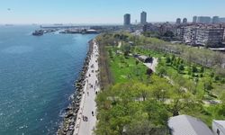İstanbul'da sıcak hava sahil ve parkları doldurdu