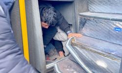 Boş yolcu otobüsünün bagajından 53 kişi çıktı