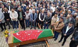 Kazada hayatını kaybetti, karnındaki çocuğu ile toprağa verildi