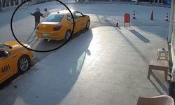 Sokakta satırlı dehşet! Önüne geleni yaraladı