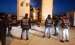 Tokat’ta bir tırda 18 düzensiz göçmen yakalandı