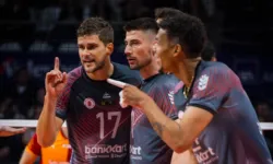 Efeler Ligi'nde şampiyon Ziraat Bankkart