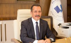 Eski Rektöre görevi kötüye kullanmaktan hapis cezası