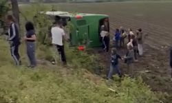 Çanakkale'de otobüs devrildi! Çok sayıda yaralı var
