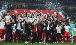 Çorum FK’dan unutulmaz gece: Süper Lig kupasını kaldırdı