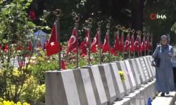 Edirnekapı Şehitliği'nde hüzünlü bayram!