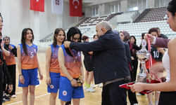Fırat Üniversitesi basketbol turnuvasında kupa sahibini buldu