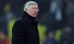 Manchester United'ın efsanevi teknik direktörü Alex Ferguson hastaneye kaldırıldı
