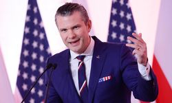 Hegseth, İran’la savaşın onaysız devam edebileceğini savundu