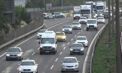 TEM Otoyolu’nun Kocaeli geçişinde bayram öncesi trafik yoğunluğu