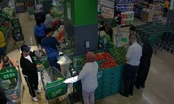 Markette akıl almaz hırsızlık! Altın ve döviz dolu çantayı böyle çaldılar