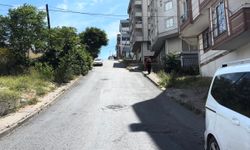 Korku dolu anlar kamerada: Aracın ezdiği çocuk ayağa kalkıp evine koştu
