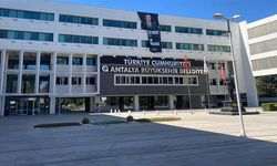 Antalya Büyükşehir’e bir operasyon daha! 10 kişi gözaltına alındı