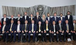 Fenerbahçe’nin yeni yönetimi ilk toplantısını yaptı