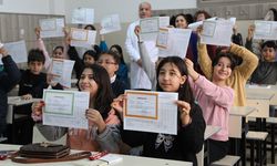 Okullarda karne heyecanı! Yaz tatili yarın başlıyor