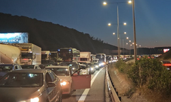 Kuzey Marmara Otoyolu'nda kaza: Trafik yoğunluğu oluştu