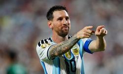 Messi hat-trick ile şov yaptı! Arjantin'den görkemli başlangıç