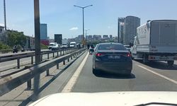 TEM’de ilginç anlar! Paralar yola saçıldı, herkes topladı