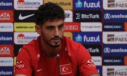 Samet Akaydin’den eleştiri açıklaması! “Bir insanın saçına, bıyığına girmek artık eleştiriden çıkıyor”