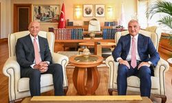 Bakan Ersoy, ABD’nin Ankara Büyükelçisi Tom Barrack’ı ağırladı