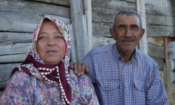 Evleri yanan kadın gözyaşı döken eşini teselli etti: "Ağlama, canımıza bir şey olmadı"