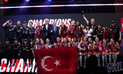 Şampiyon Filenin Sultanları yurda coşkuyla döndü!
