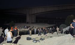 Fırat Nehri'nde mahsur kalan 26 kişi kurtarıldı