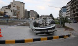 Hatay'da otomobil devrildi: 2 ölü