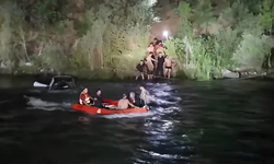 Otomobilden atlayarak kurtulmaya çalıştı! Hastanede hayatını kaybetti