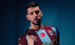 Trabzonspor, Cenk Özkacar'ı kadrosuna kattı
