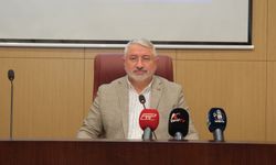 Başkan Aşgın'dan ‘Manifest' tartışmalarıyla ilgili açıklama: "Bu grubun konserini düzenlemeyeceğiz"