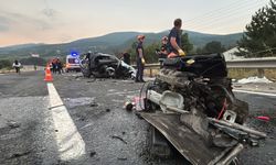 Bolu'da iki otomobil kafa kafaya çarpıştı: 1 ölü, 2 yaralı