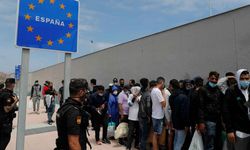 İspanya'ya geçen düzensiz göçmenlerden yaklaşık 69 bin 500'ü Fas'a geri döndü, ölü sayısı 67'ye yükseldi
