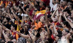 Galatasaray taraftarından yönetime tepki! “Sabrımız taşıyor transferler nerede?”
