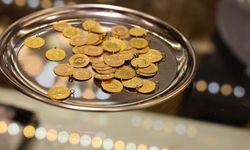Altın yeni haftaya yükselişle başladı