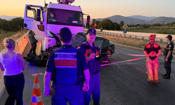 Tankerin çarptığı otomobildeki karı koca öldü