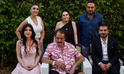 İbrahim Tatlıses'in mutlu günü: Manevi kızına isteme töreninde beşi bir yerde taktı
