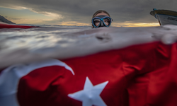 Milli sporcu Şahika Ercümen'den "Zafer Dalışı"