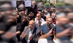 Esad'a idam kararı sonrası Şam'da kutlama