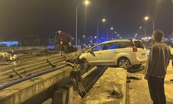 Afyonkarahisar'da tuğla yüklü tır ile 3 otomobil çarpıştı