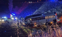 Yolcu otobüsü şarampole uçtu! Yaralılar var...