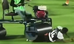 Yeşil sahada korku dolu anlar! Antalyaspor’un eski yıldızının üzerinden silindir geçti