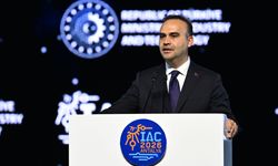 Bakan Kacır Antalya'dan duyurdu: Türkiye Ay'a gitmeye hazırlanıyor