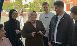 Tuğba Yavuzer, Adıyaman’da üniversiteli gençlerle buluştu!