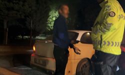 Alkollü yakalanan sürücünün arkadaşı: "Bu şoför salak, ben size yakalanmam"