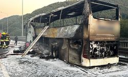 Anadolu Otoyolu'nda seyir halindeki yolcu otobüsünde yangın çıktı