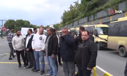 Eylem yapan minibüsçülerden ilginç metro tepkisi