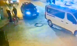 Skuterle aniden caddeye çıkan gence sinirlenip tokat attı